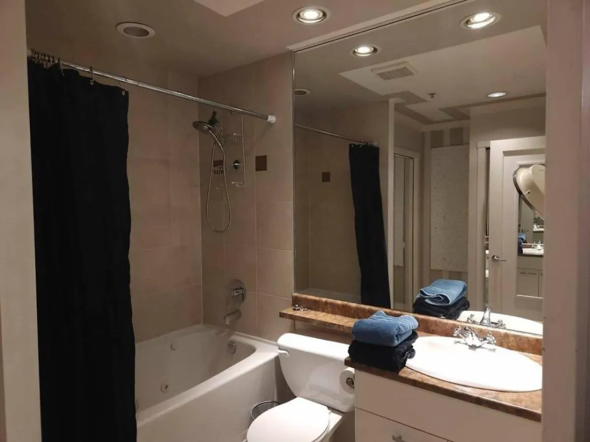 Feriehus Corporate 2Br Townhouse In City Center Vancouver